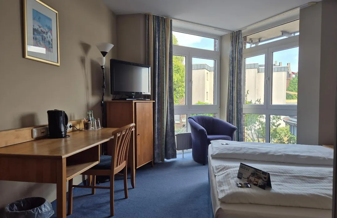 Hotel Rheinpark Rees-1
